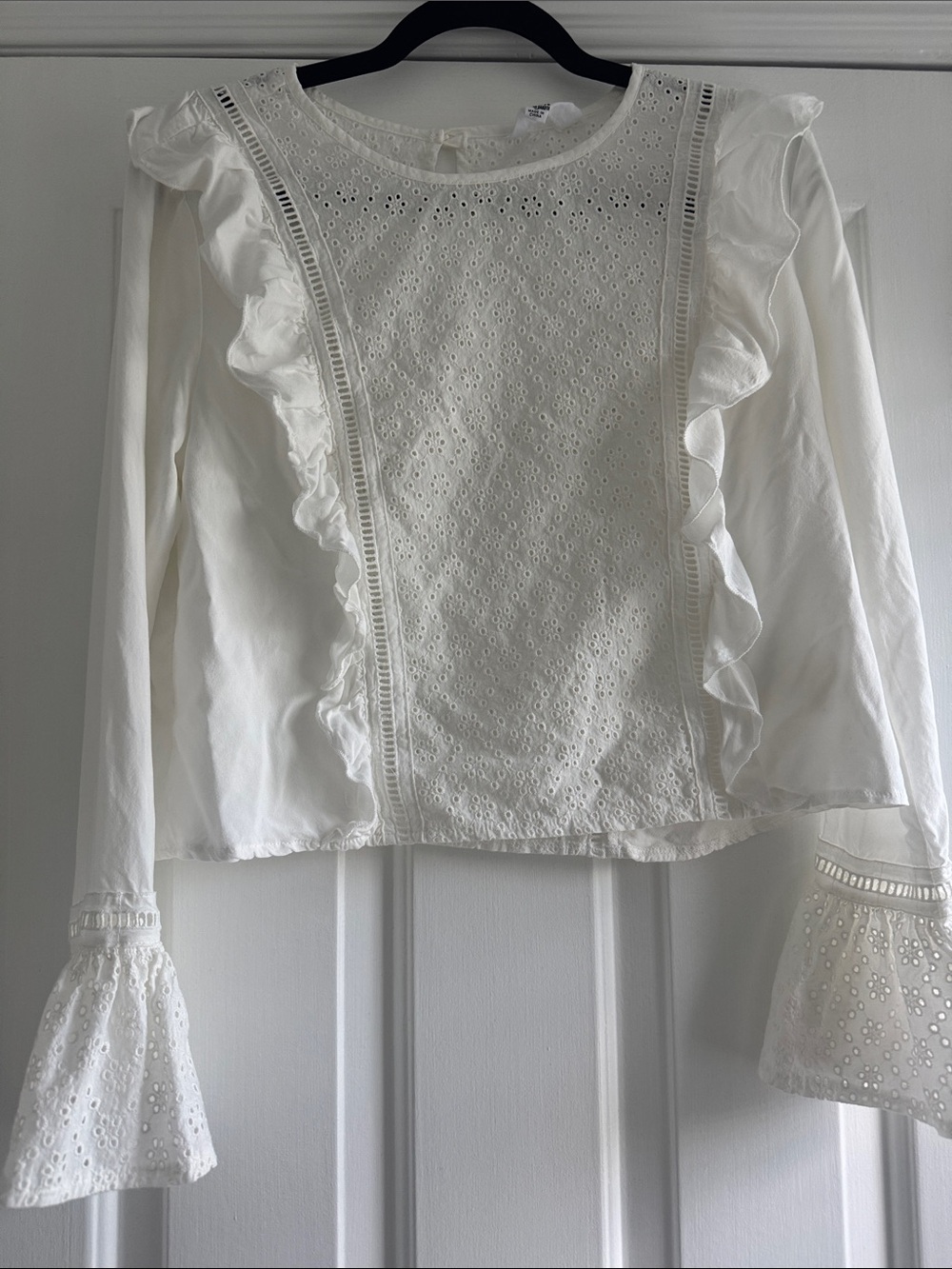 Jack by BB Dakota White "Eyelet It Happen" Ruffle Bell Sleeve Blouse - Size S